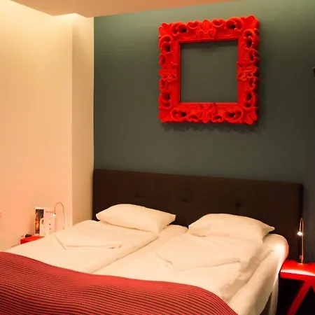 Matrix Hotel